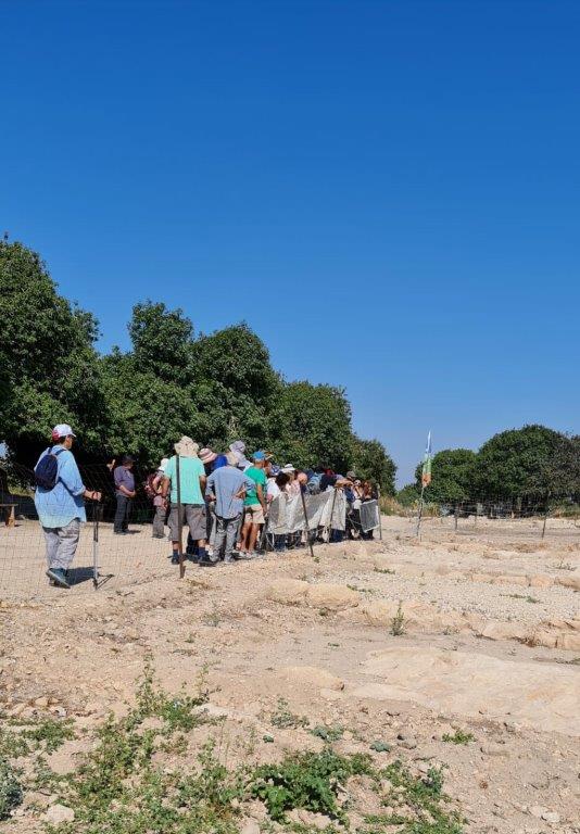 טיול יום לאושה וציפורי בהדרכת נעמה לינדמן